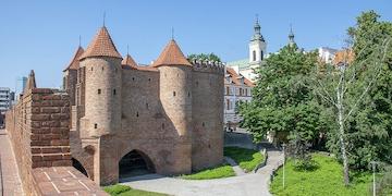 Фото старовинної фортеці у Варшаві